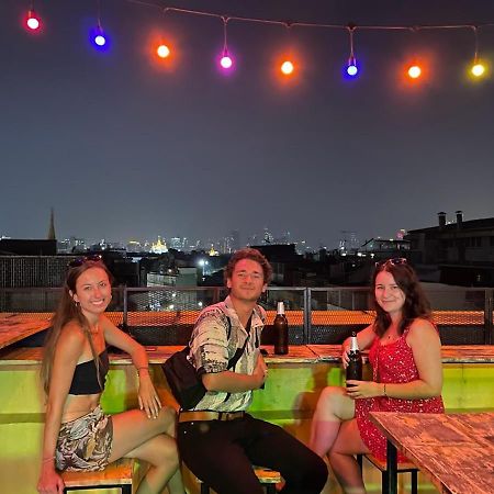 Liberta Hostel Bangkok Exterior photo